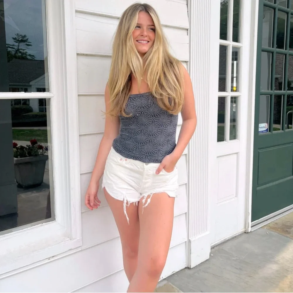 NEW Free People We The Free Loving Good Vibrations Cutoffs Shorts White Sz 28 6 - Picture 7 of 8